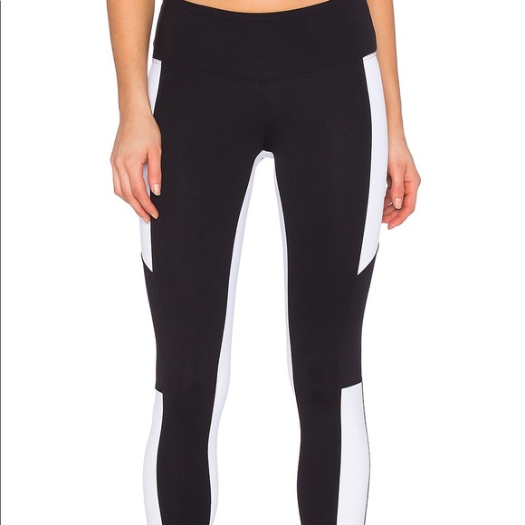 Strut! Pants - Strut this black and white legging